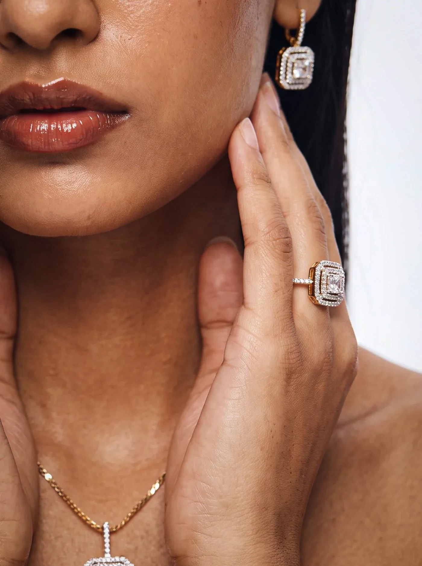 Carré Ring, No. 006, worn with the Carré Earrings and Carré Pendant